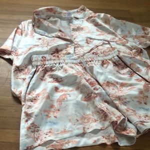 Never worn Sleep Set!